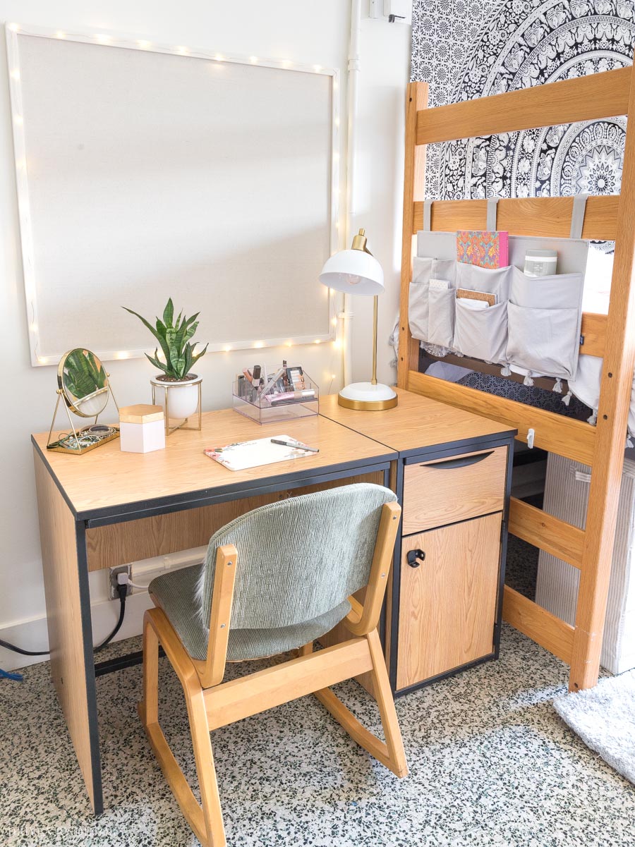 7 Genius Dorm Room Desk Essentials You Need  Dorm room desk, College dorm  room decor, Dorm desk