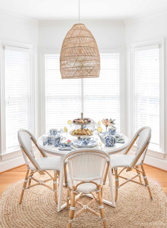 Benjamin Moore Chantilly Lace Review Driven By Decor   Chantilly Lace Kitchen Breakfast Nook 2 584x800 