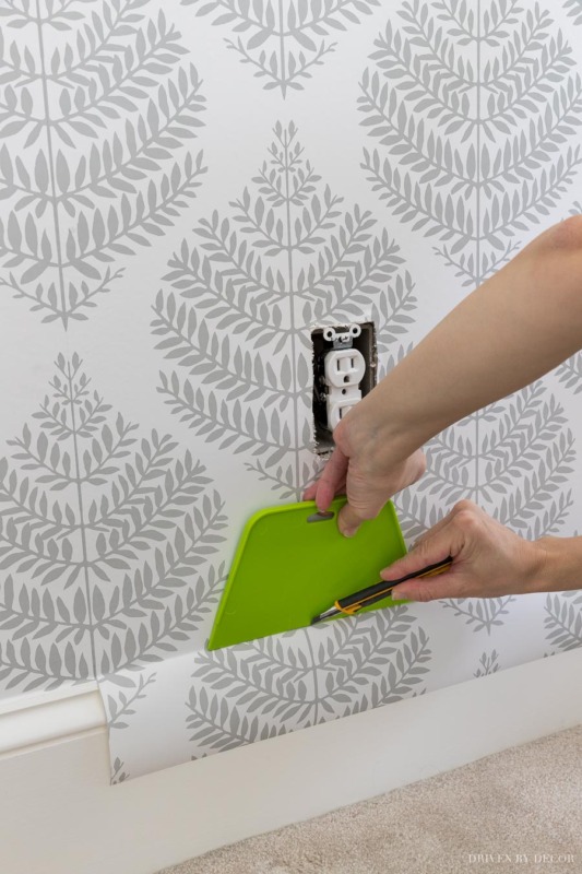 How To Hang Peel And Stick Wallpaper Driven By Decor 9818