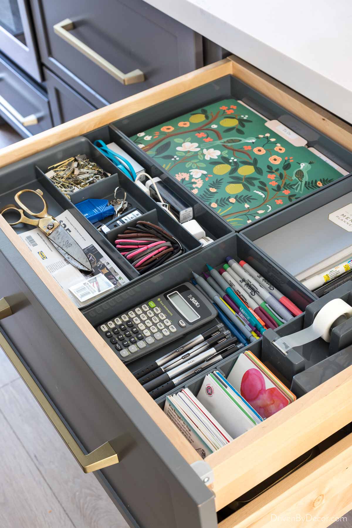 Organizing Secrets from a Manhattan Design Guru  Junk drawer organizing,  Declutter your home, Organization hacks