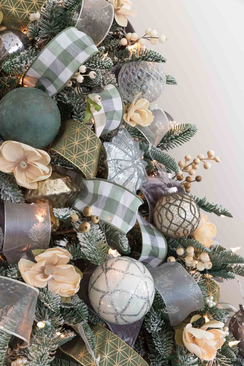 5 Holiday Decorations To Buy NOW (Before They Sell Out)! - Driven by Decor