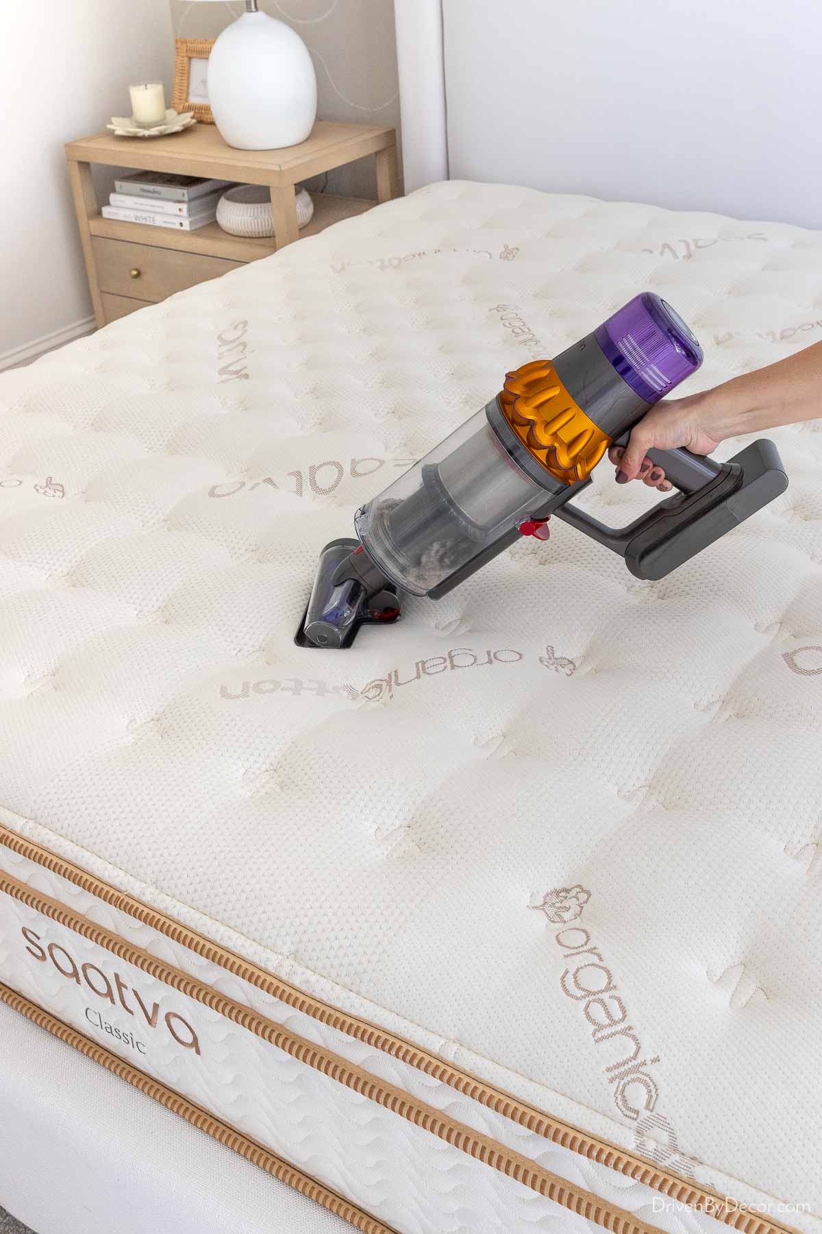 How to clean a mattress with a handheld vacuum